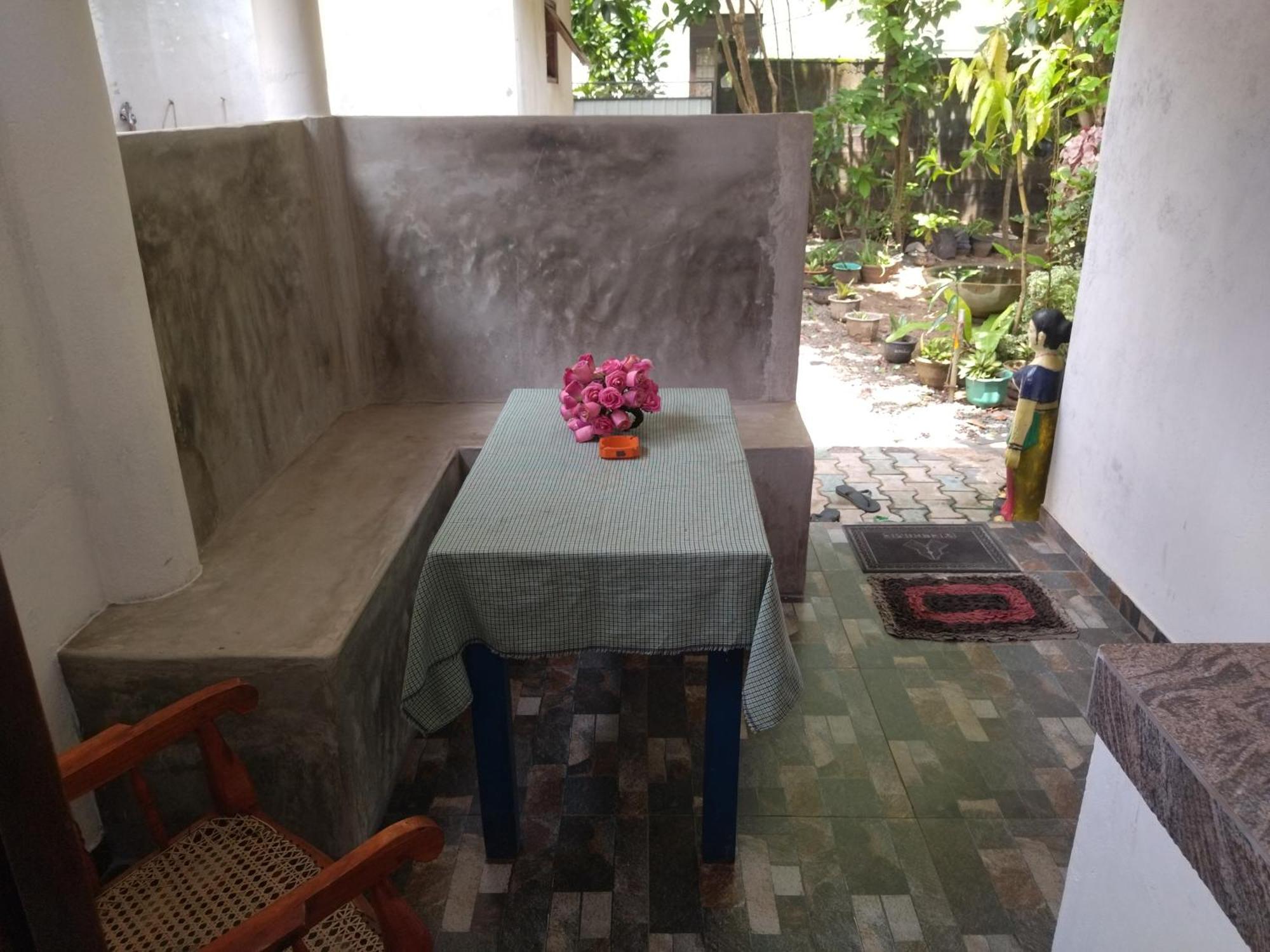 Mango Villa 703 ヒッカドゥワ 部屋 写真